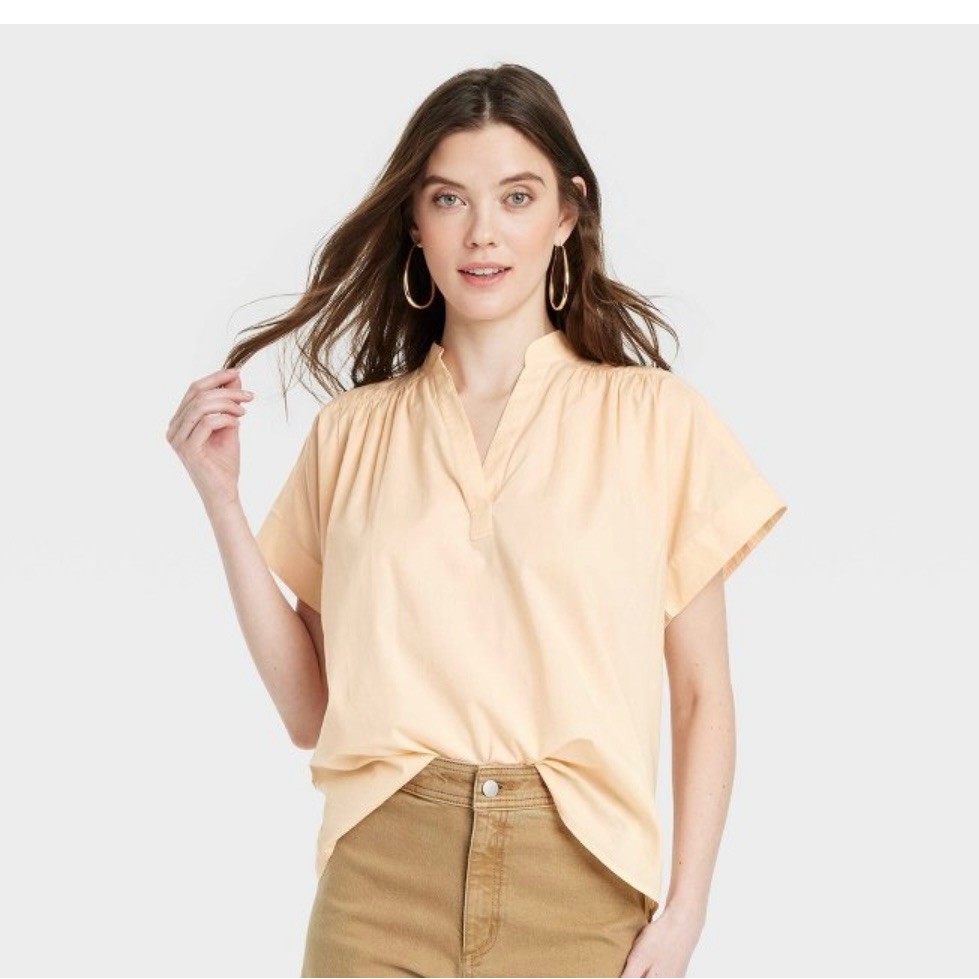 Women's Cream/Peach V-Neck Top